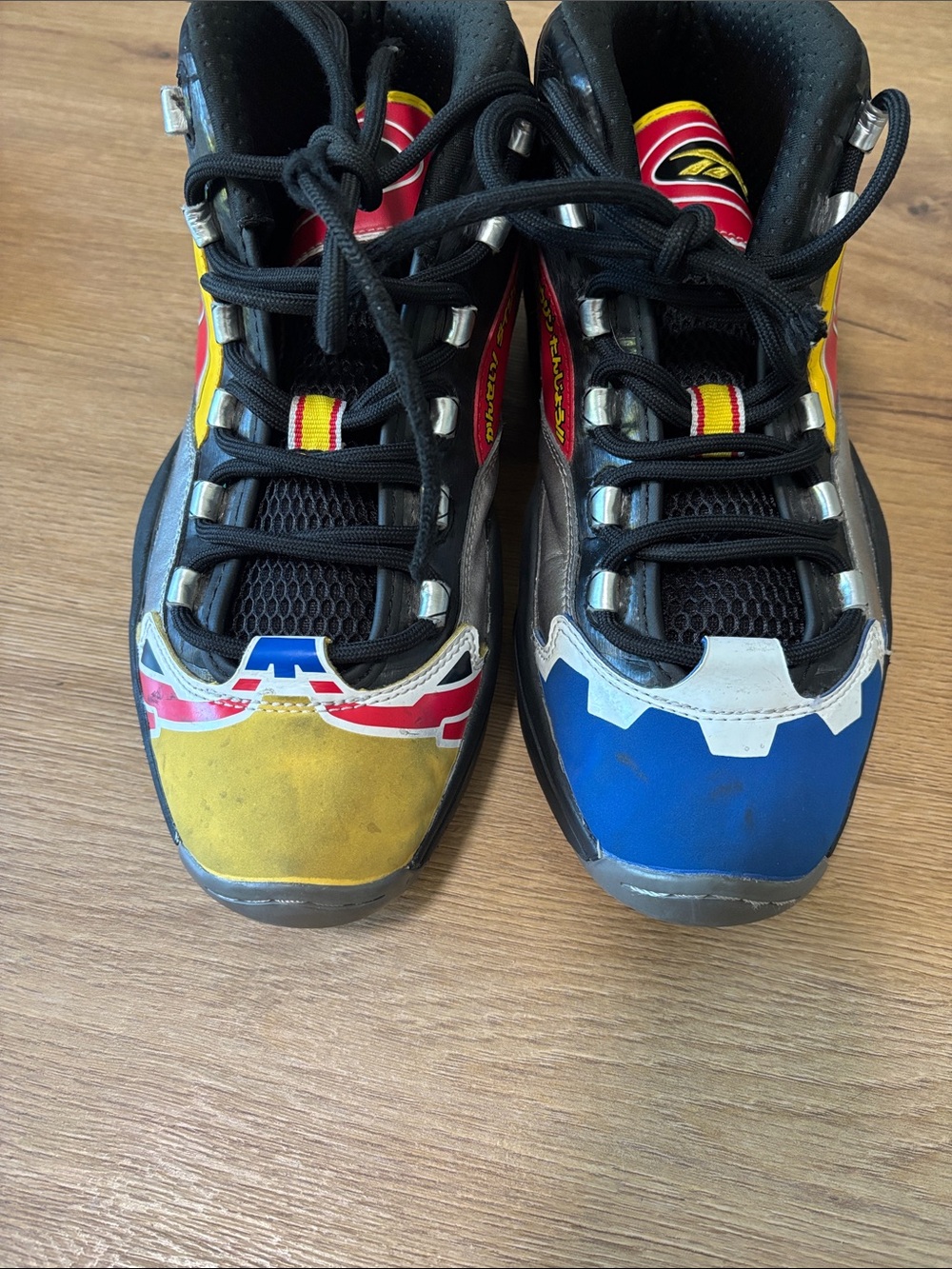 Power Rangers x Reebok Question Mid 'Megazord Battle Mode! - Picture 4 of 8